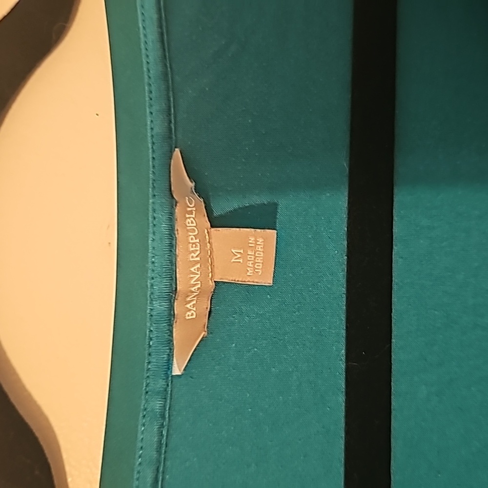 Banana Republic Tee size M
